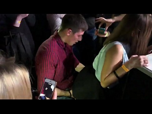 ❤️ Sesso reale in un nightclub russo. Ragazza russa di 18 anni nell'ano e nella vagina scopata in un nightclub ❌ Solo pornoal it.sexera.ru ❌