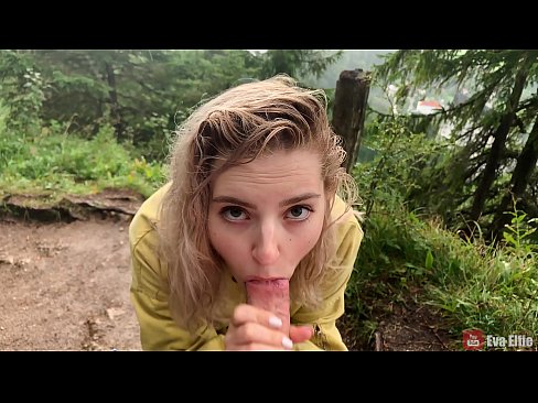 ❤️ Ragazza ingoia lo sperma dopo un pompino in pubblico - Eva Elfi ❌ Solo pornoal it.sexera.ru ❌